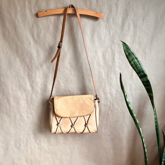 No brand / Not sure Handbags - Vintage Leather Purse brown / tan